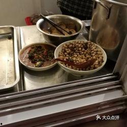 无锡小网红炒菜视频,家常美味，一招鲜引众人赞