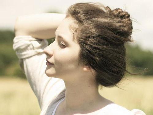 网红羊毛月喜欢男生吗,揭秘网红羊毛月的情感世界，她究竟喜欢男生吗？